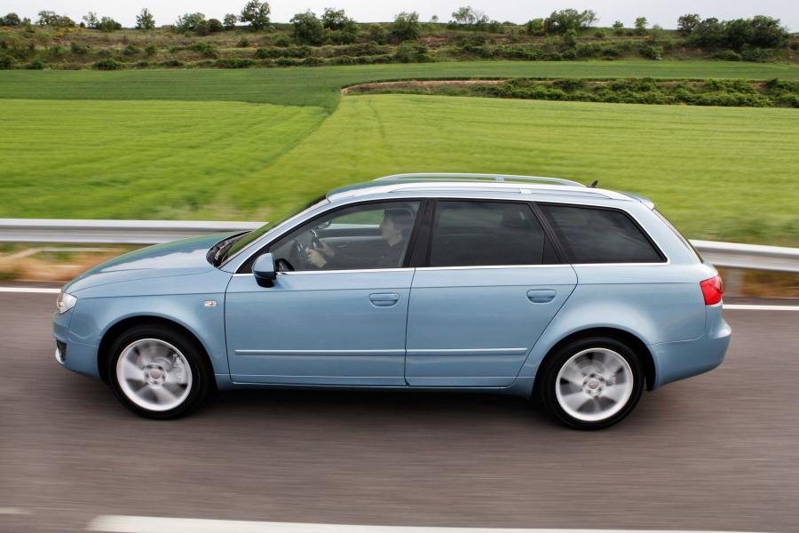 Seat Exeo ST 2009 года  (фото 28 из 203)